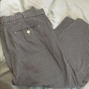 Tummy Control Black and White Patterned Capris by George